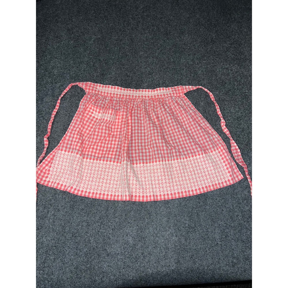 Vintage Red White Gingham Half Apron Embroidered Lace Trim Pocket One Size